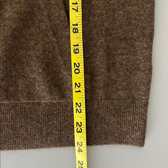 NWT Quince Mongolian Cashmere Full-Zip Hoodie Brown Size M - Picture 8 of 14